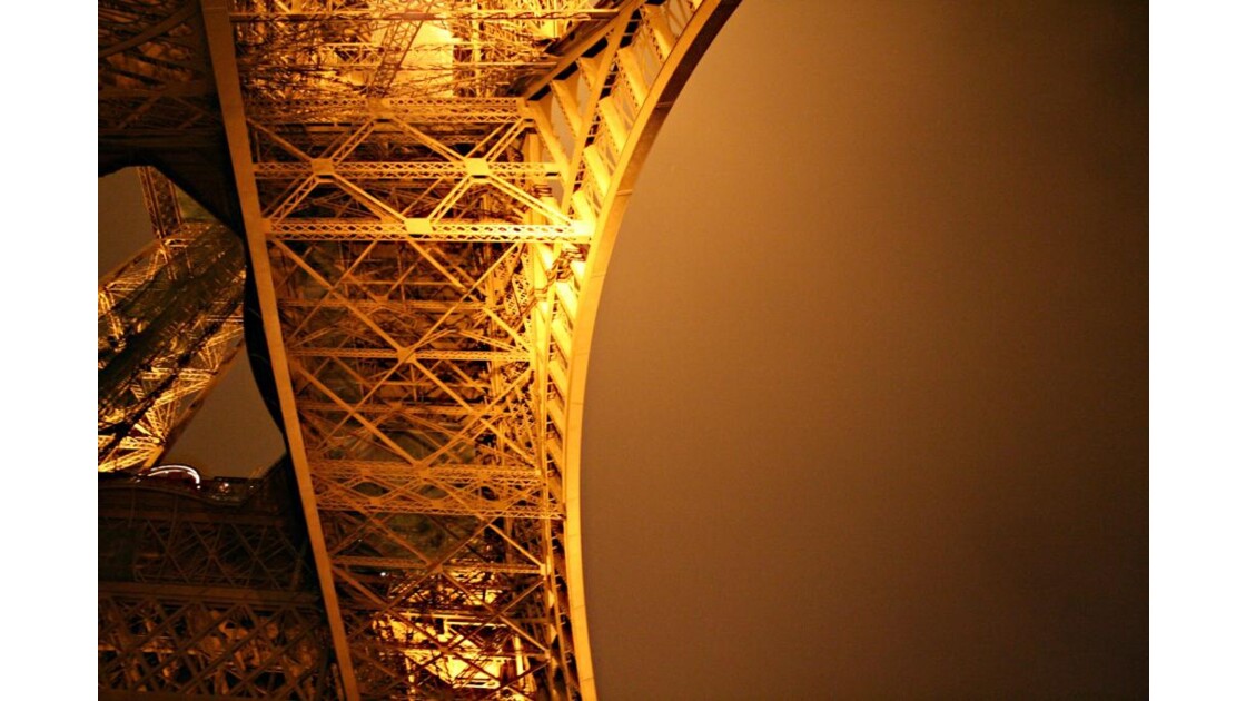 Arche de la tour Eiffel 