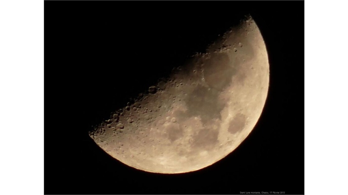 demi-lune-photo-faite-le-17-f-vrier-2013-23-22-dans-geo-fr