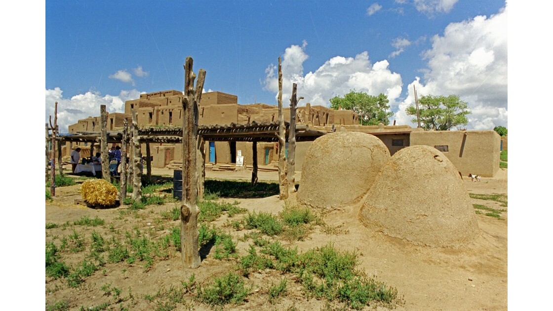 Taos Pueblo 10.jpg