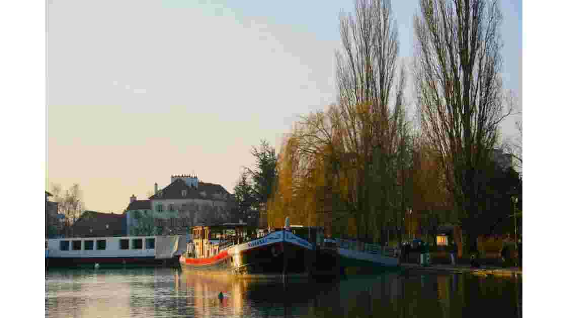 Dijon Bassin du Port du Canal