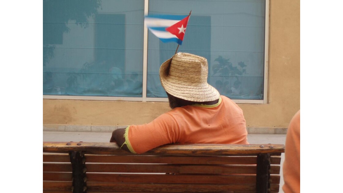 porte drapeau cubain