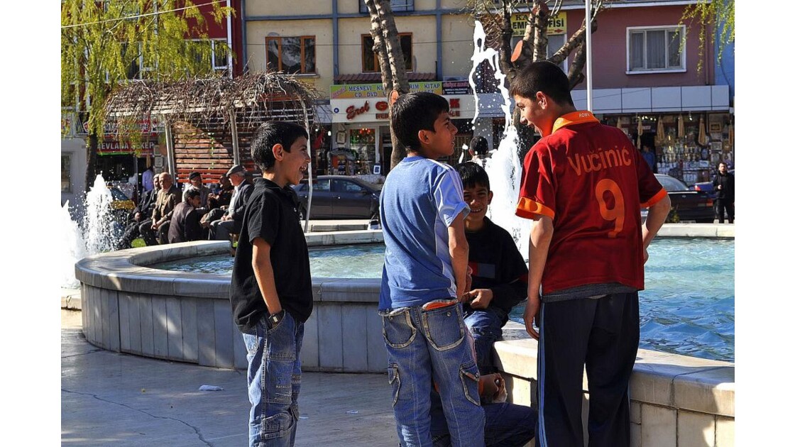 jeunes garçons à Konya