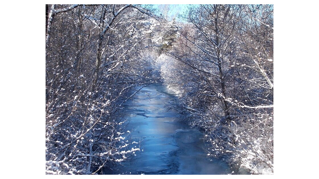 La rivière de la Blanche, La rivière gelée Geo.fr