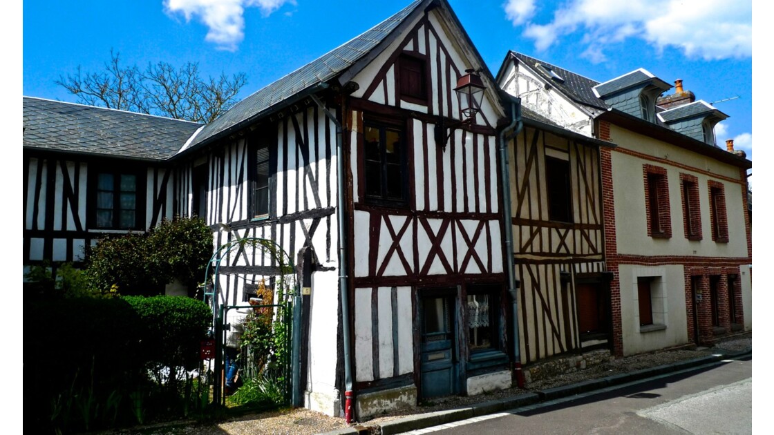 Le Bec Hellouin, classé parmi les plus beaux villages de France, en Normandie