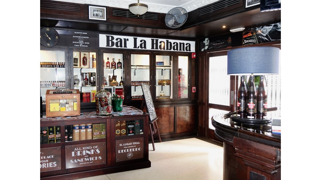 Cuba La Havane Sloppy Joe's Bar 7