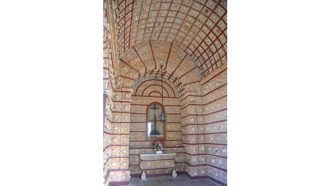 La chapelle des os à Faro