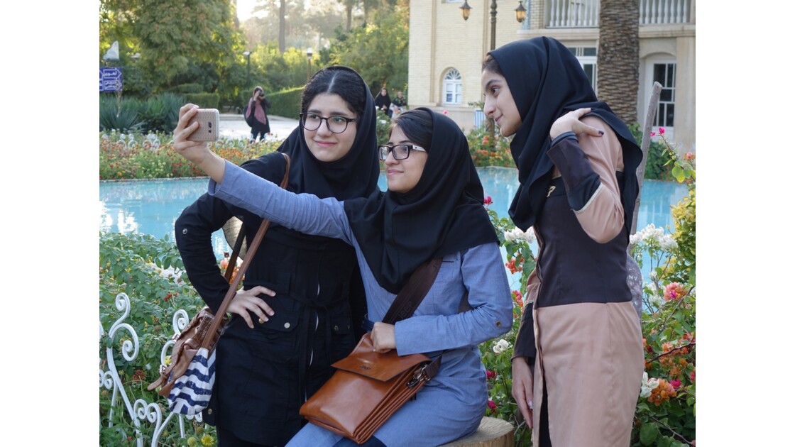 Iran Shiraz Selfie dans les jardins de Bagh-e Eram 1