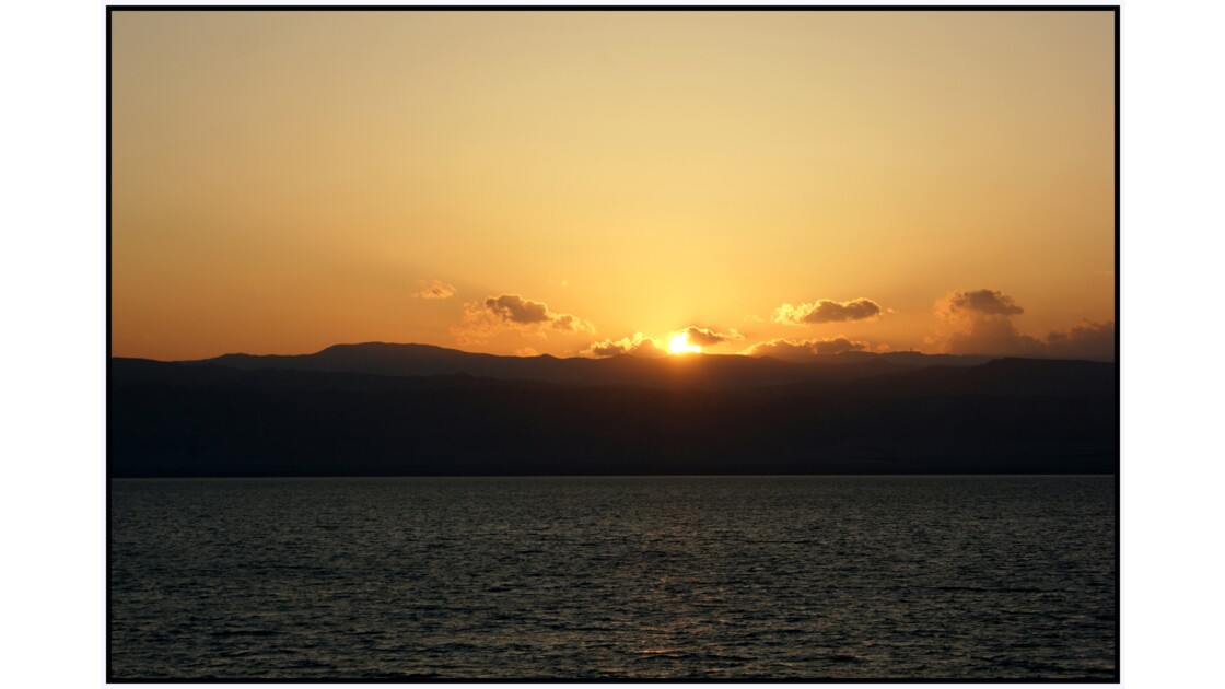 Coucher de soleil sur le Mer Morte