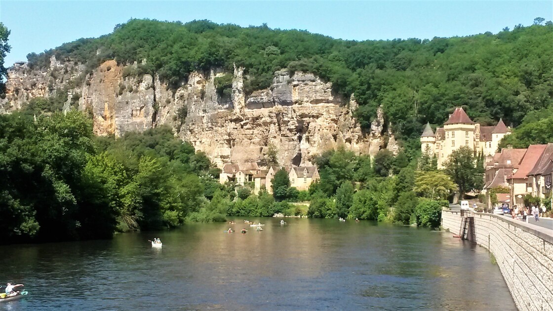 Roches sur la Dordogne