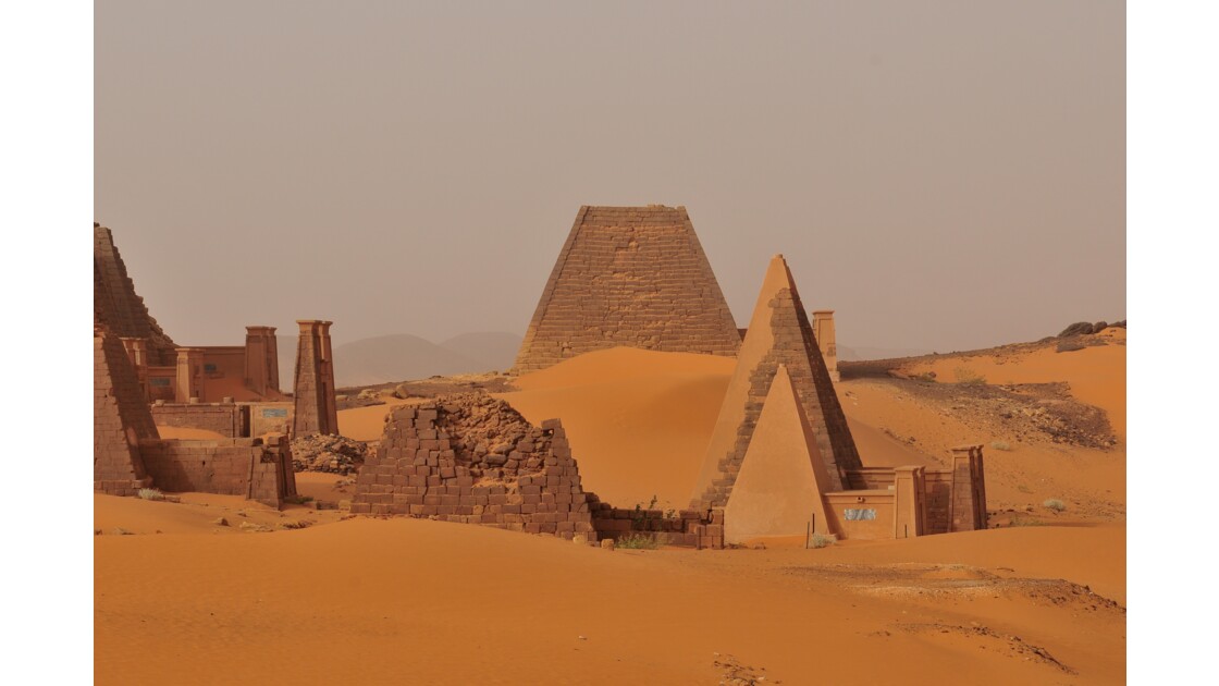 Nécropole Royale, Méroé, Soudan. 