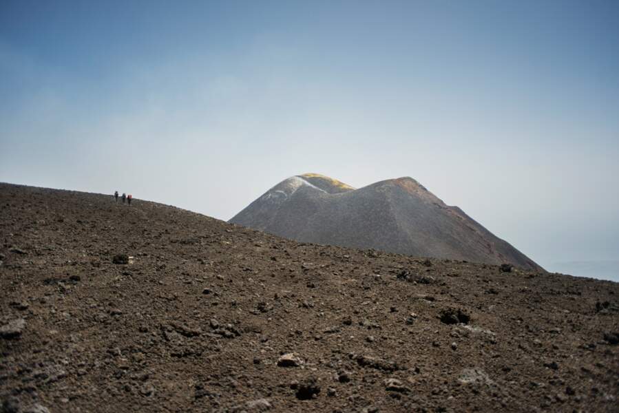 L’Etna, volcan à cinq cratères actifs