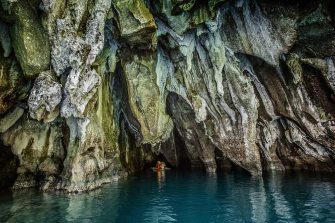 La rivière souterraine de Puerto Princesa, un labyrinthe de calcaire
