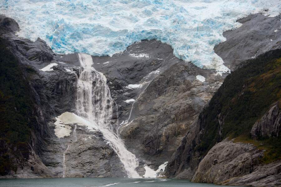 Fonte des glaciers, les réserves d’eau potable s’évaporent