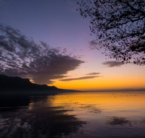 Coucher de soleil sur le lac Léman, en Suisse