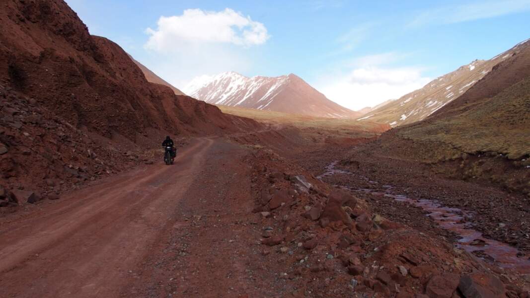 Route terreuse au Tadjikistan