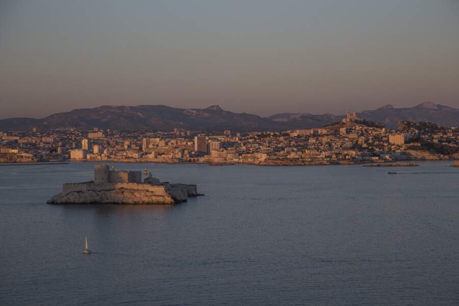 Le château d’If garde l’entrée du Vieux-Port de Marseille