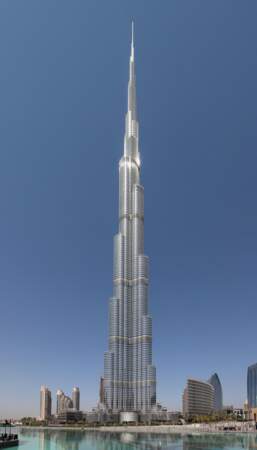 6 - Burj Khalifa à Dubaï, Emirats arabes unis  