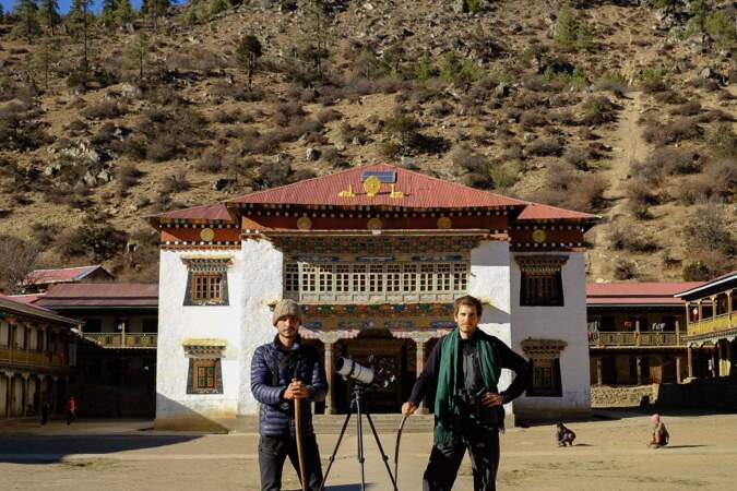 Devant le monastère de Yalwang