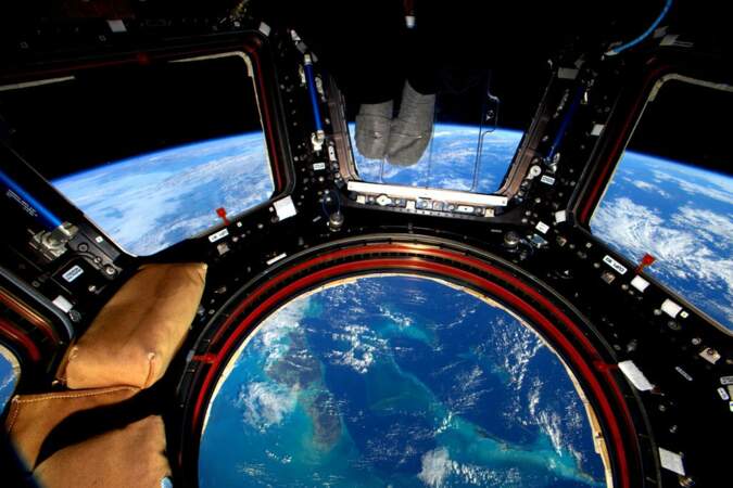 Le bleu des Bahamas, vu depuis l'ISS