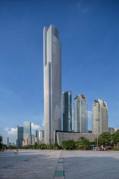 8. Le Centre de Finance CTF en Chine avec 530 mètres de hauteur (2016)