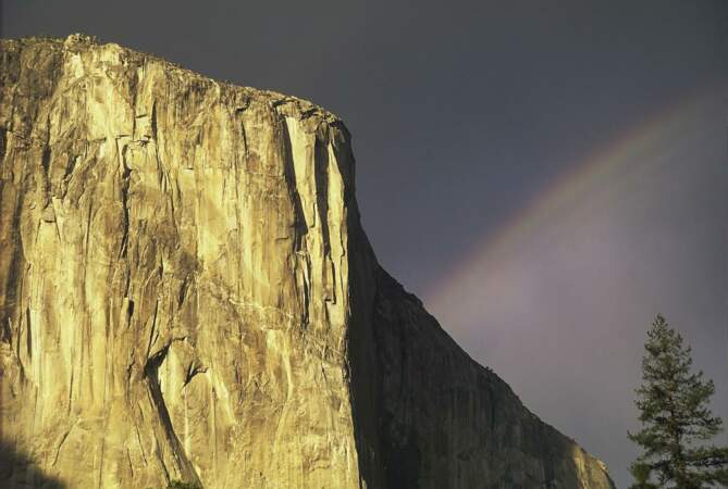 À Yosemite (Etats-Unis, la paroi d’El Capitan est le "big wall" le plus célèbre du monde