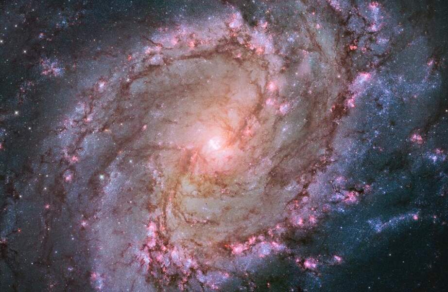 La galaxie spirale M83
