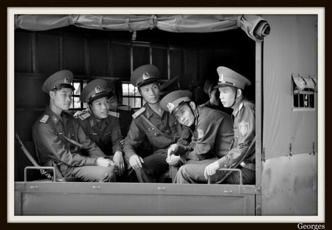 Jeunes soldats au Vietnam, par le GEOnaute georges