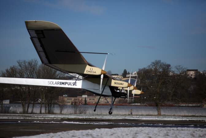 2009 - Solar Impulse réussit son premier test de vol