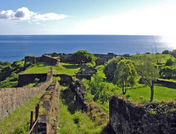 En apprendre plus sur le patrimoine de l'île au Fort Louis Delgrès à Basse-Terre