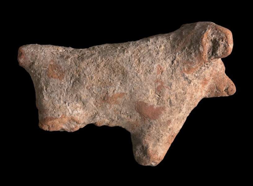 Une figurine d'un boeuf récupérée par les archéologues