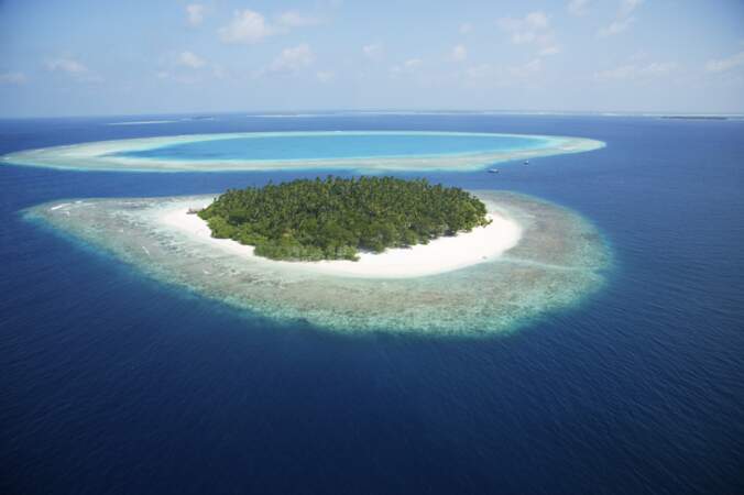 Vue aérienne d'un atoll des Seychelles