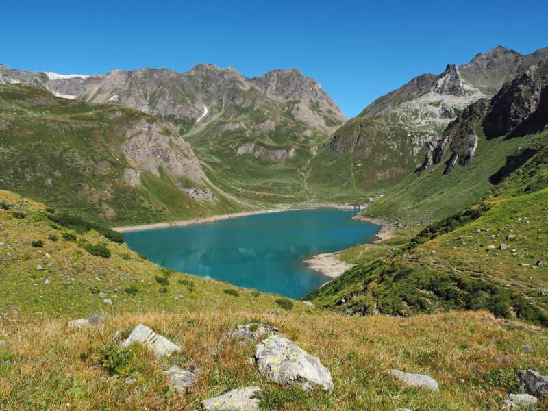 Lac Vannino dans les Alpes lépontines, au nord de l'Italie