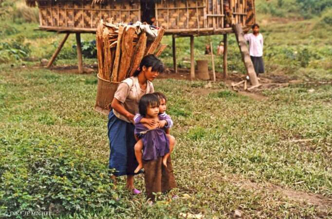 Les habitants d’un village hmong
