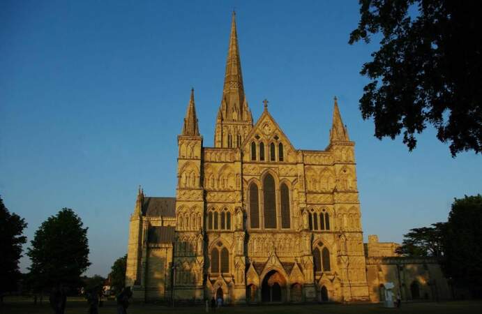 Photo prise à la cathédrale de Salisbury (Grande-Bretagne) par le GEOnaute : satto