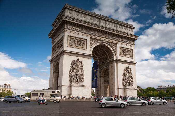 4 - L'Arc de triomphe à Paris, France