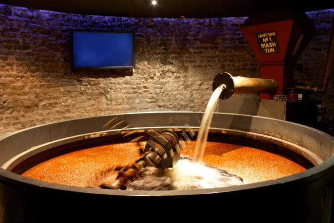 Découvrir l'art du whisky dans une distillerie dublinoise
