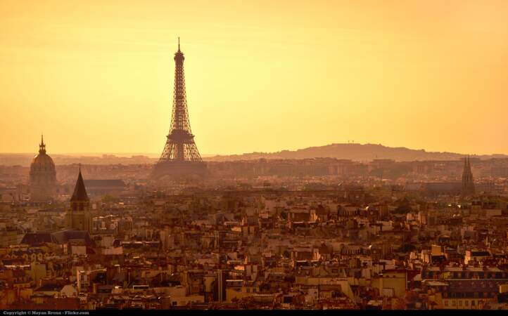 5. A Paris, 40% des réservations d'hôtels sont faites par des Français