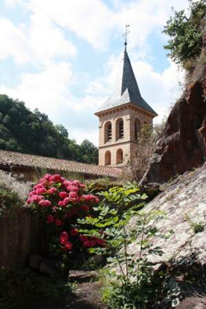 France - Tour des plus beaux villages de France : Saint-Floret