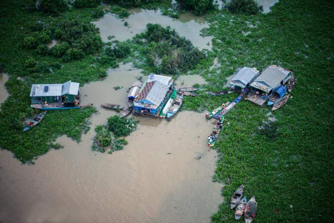 Un village flottant sur le Tonlé Sap