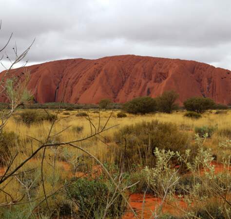 Le célèbre et magnifique rocher de Ayers Rock ou Uluru