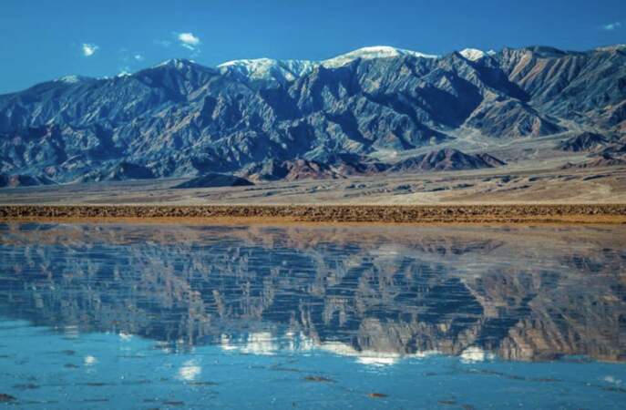 Un immense lac s'est formé dans le désert de la vallée de la Mort