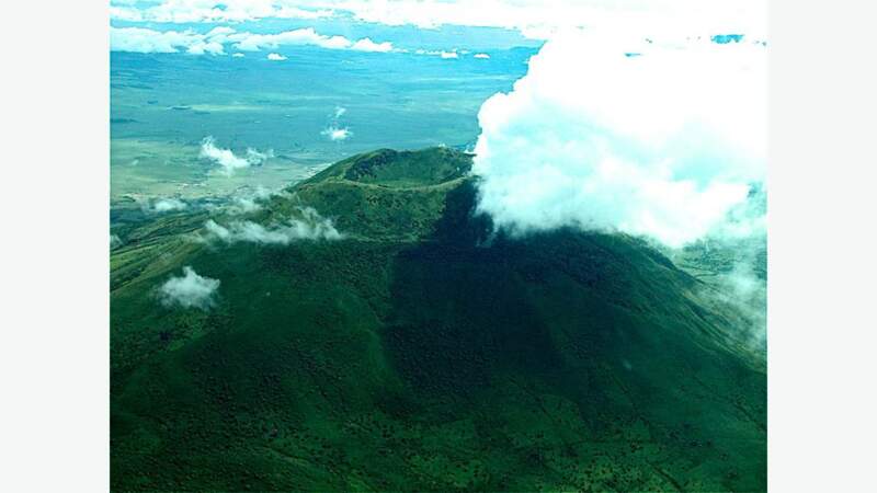 Cratère du Ngorongoro vu du ciel 