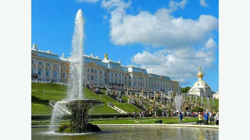 Peterhof et ses jardins, comme un air de Versailles !