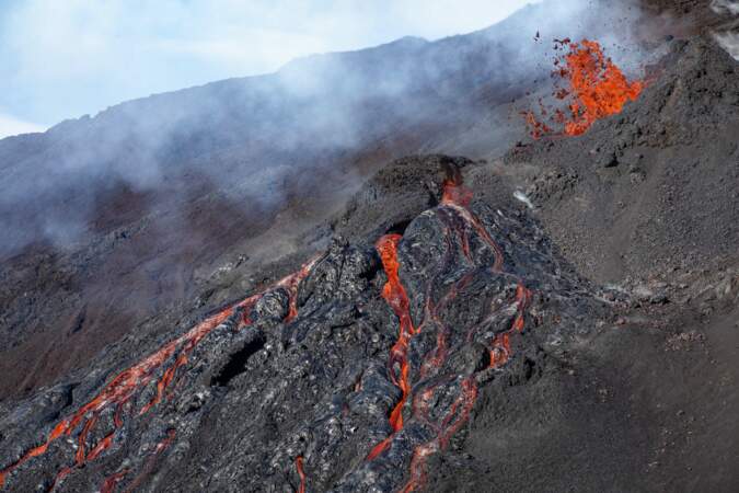Il s'agit de l'un des volcans les plus actifs au monde