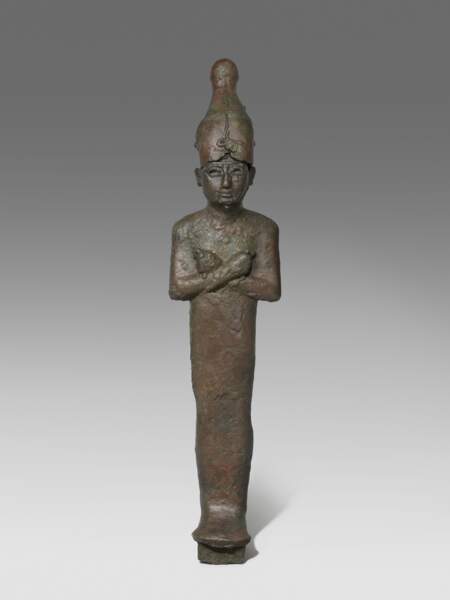 Statue d’Osiris en bronze avec sa coiffe en couronne