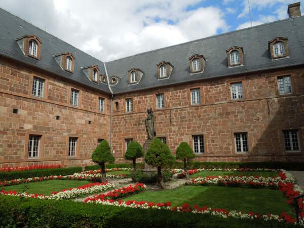 L'abbaye de Hohenbourg, au Mont Sainte-Odile