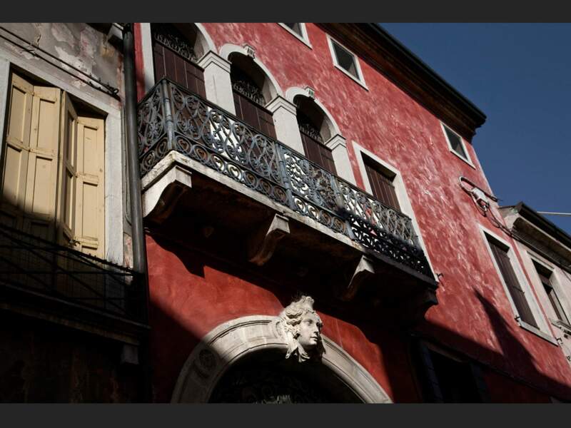 Façade d’un ancien palais à Adria, dans la région du delta du Pô, en Italie. 