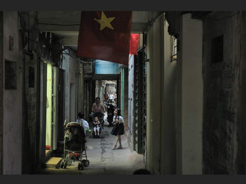 Un passage dans le quartier de Ba Đình, à Hanoi, au Vietnam.