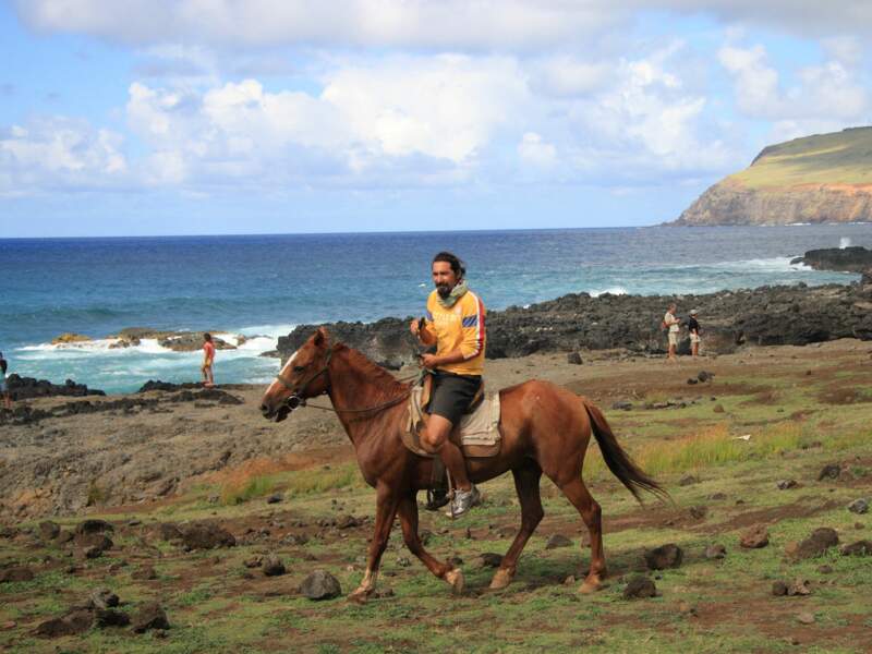 Cavalier au pas lors de Tapati Rapa Nui