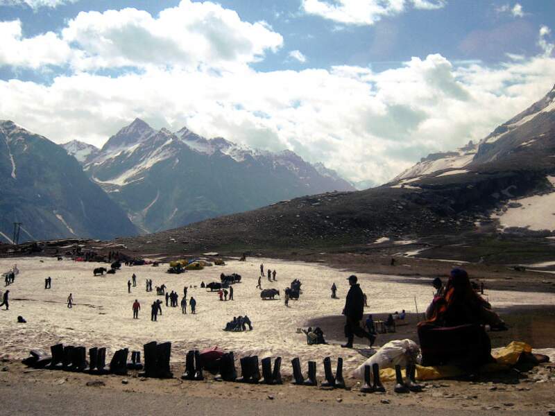 La station de ski sur les flancs du Rohtang La, Etat de l'Himachal Pradesh, Inde